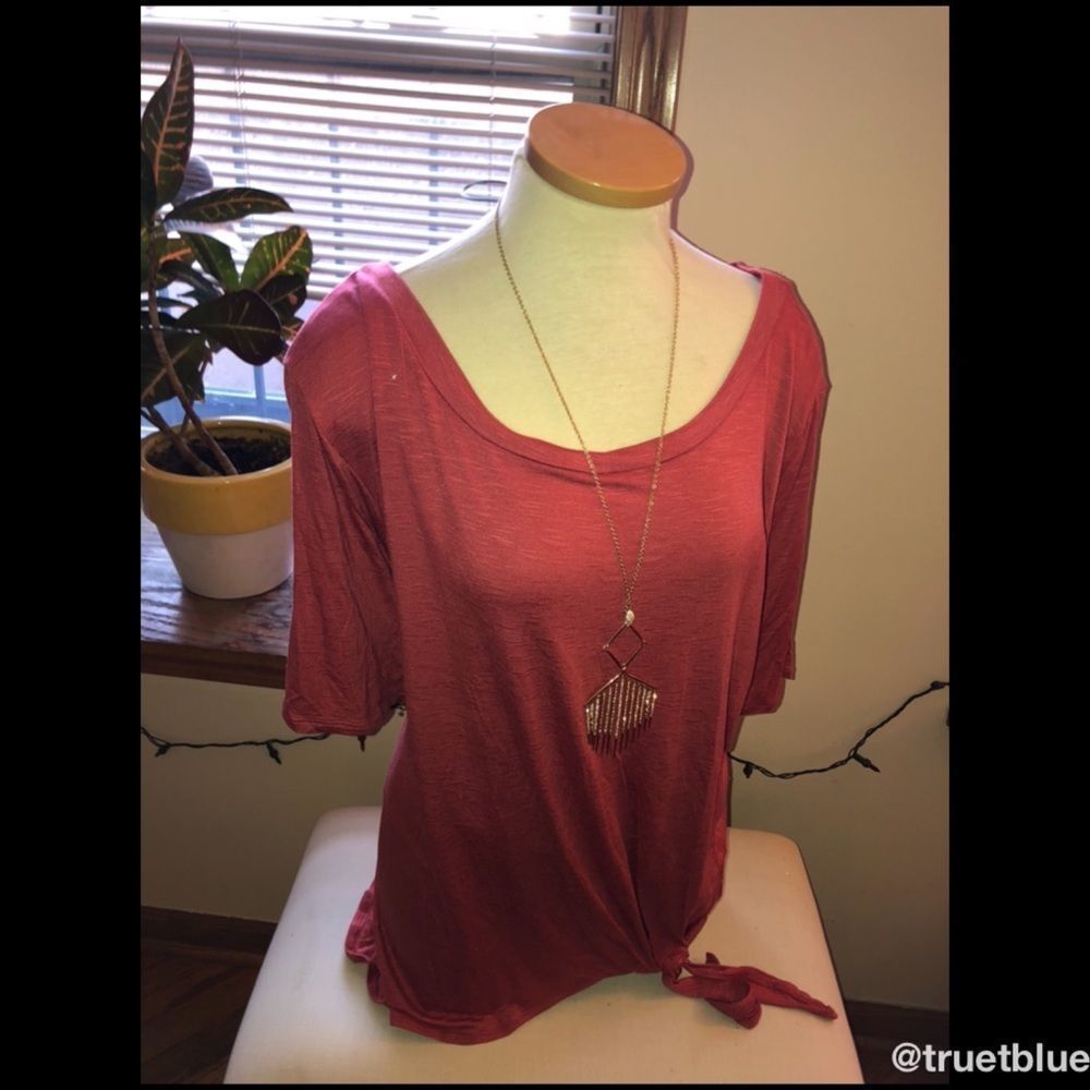 Scoop Neck Tie Tee Sz 2X & 3X - Picture 6 of 8